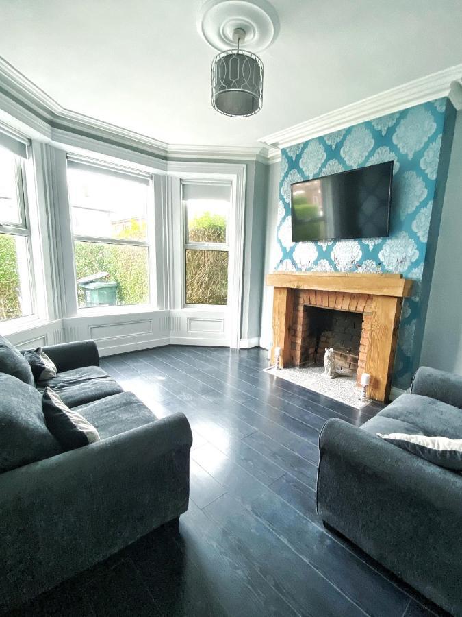 Gorgeous 3 Bedroom Victorian Townhouse Лисберн Экстерьер фото